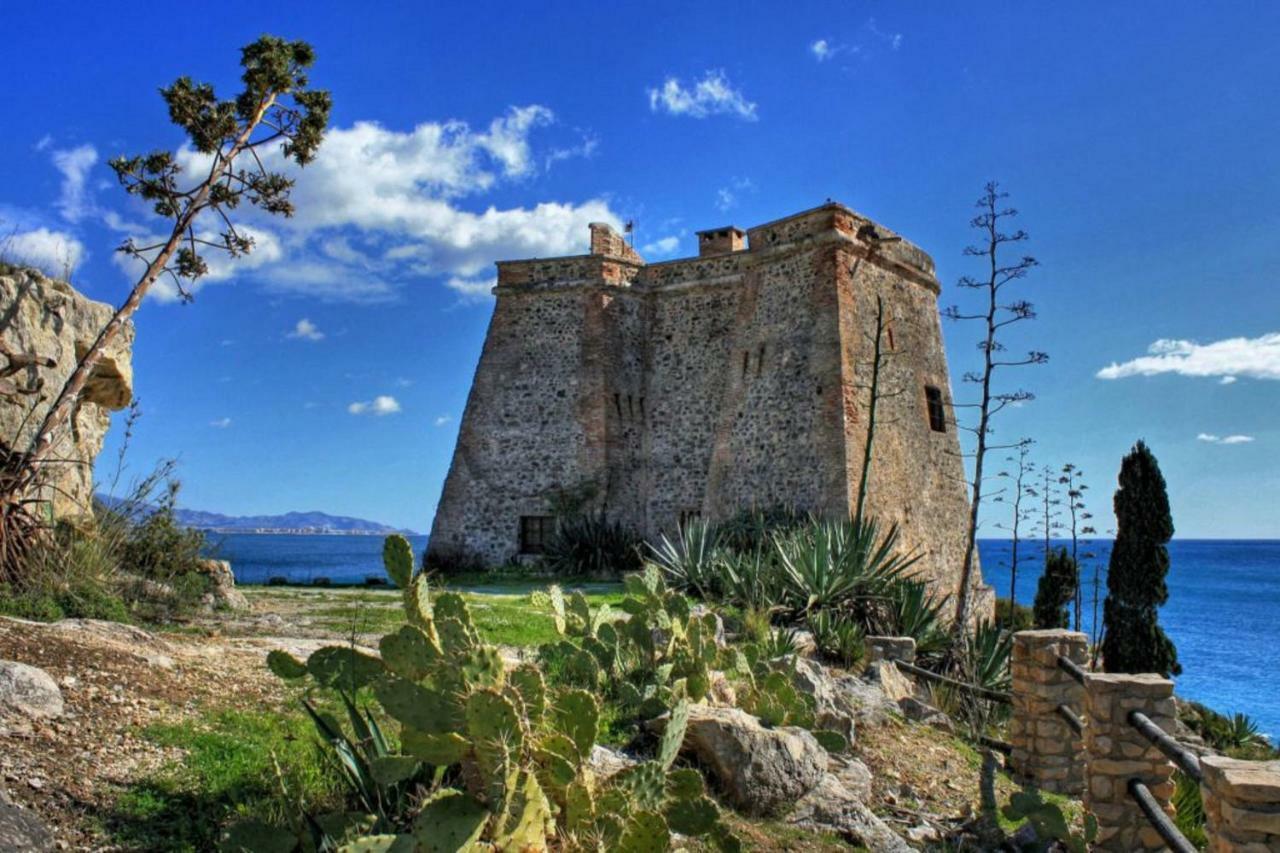 Tropical Andalusian Place Альмуньекар Экстерьер фото